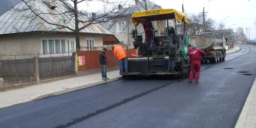 Vor intra în reparaţii drumurile judeţene din zona Miercurea – Nirajului, Şăulia, Sîncrai, Reghin, Găneşti şi Sighişoara