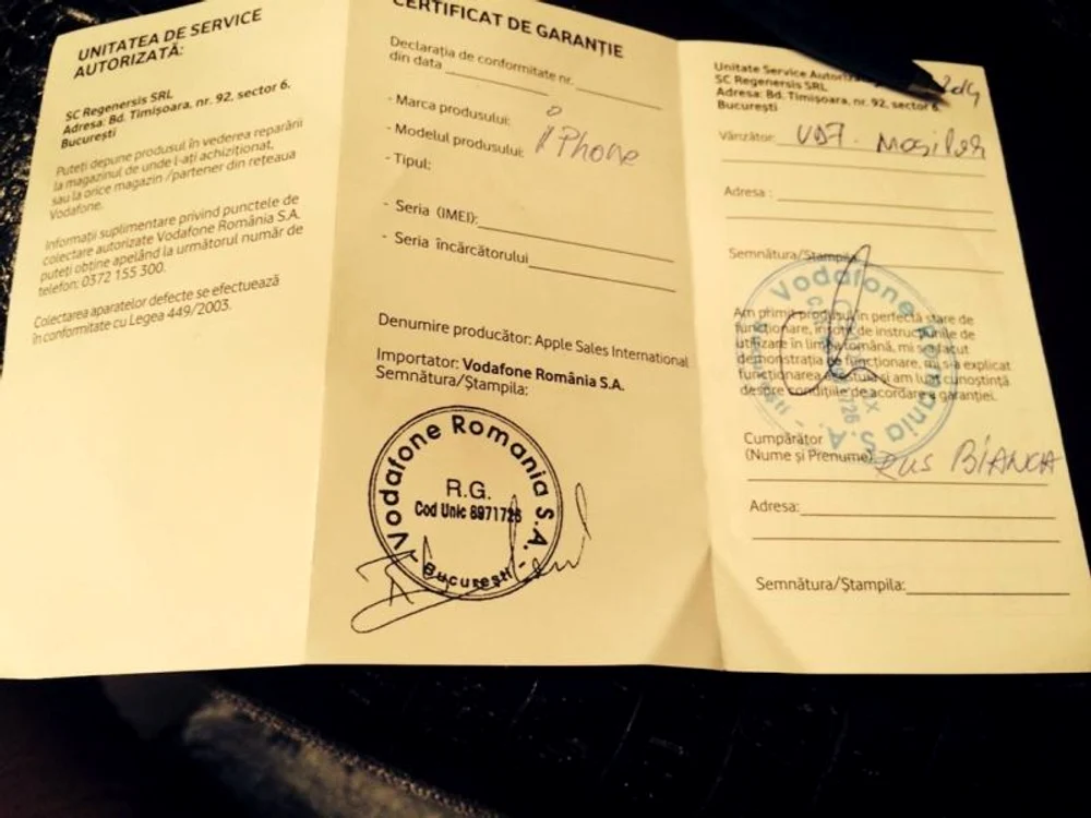 Bianca le-a arătat fanilor un certificat de garanţie, însă a acoperit subtil data