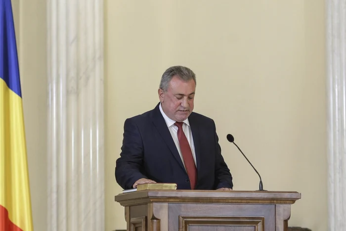 Gheorghe Şimon a depus jurământul   Foto: Adevărul