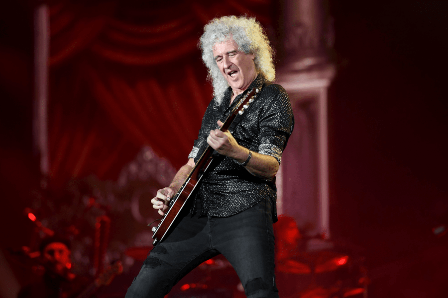 Brian May, chitaristul trupei Queen, a fost înnobilat de regele Charles al III-lea