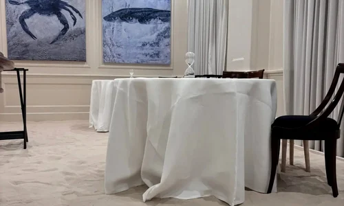 restaurant din torino cu nisip pe jos foto FB Italia a Tavola jpg