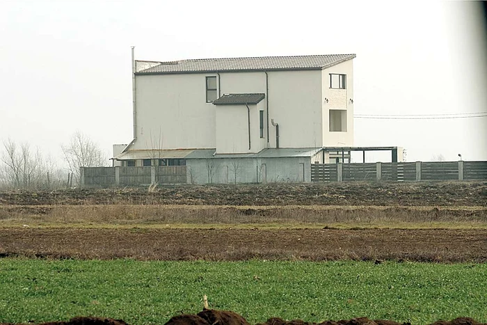Aceasta este vila pe care Sylvia vrea s-o vândă