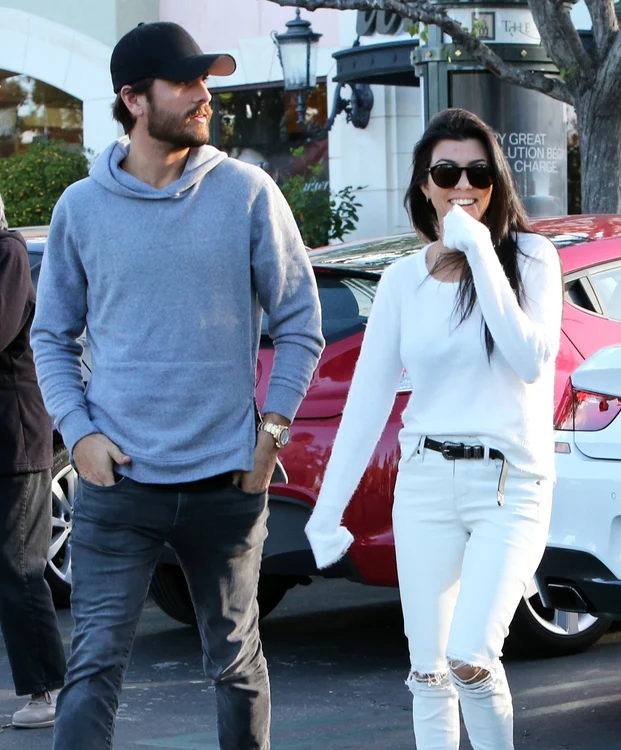 kourtney kardashian hepta 2217404 jpg jpeg