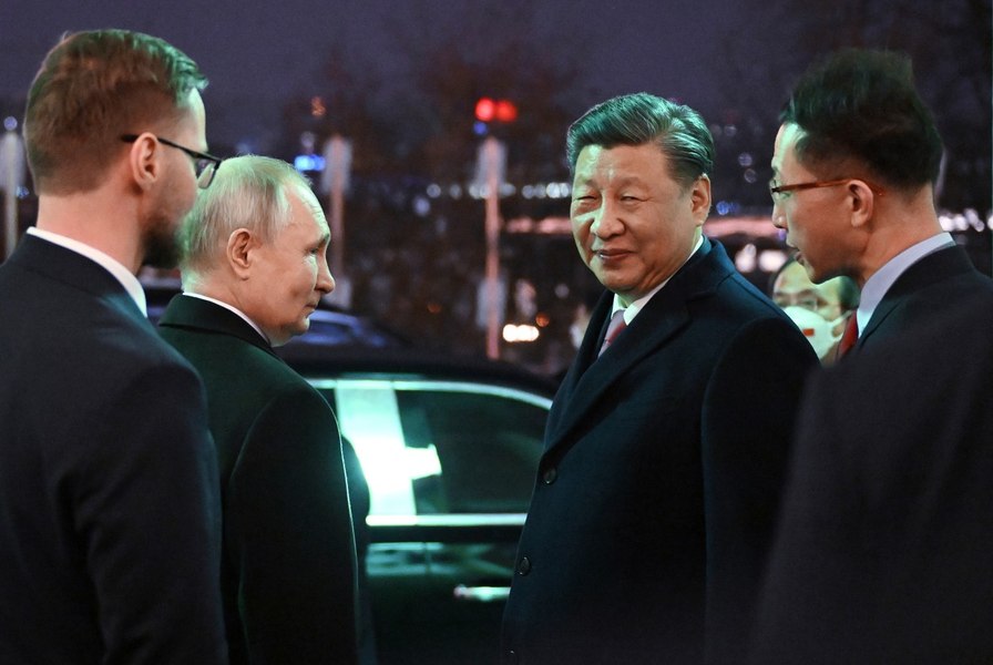China anunță că va colabora cu Rusia pentru a contribui la cauza „păcii” în Ucraina