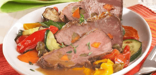 Evită combinarea alimentelor bogate în proteine (carne, ouă, 
brânză) cu cele care conţin carbohidraţi (pâine, cereale, cartofi).