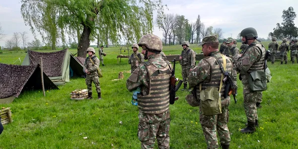 exercitiu militar 2 jpeg