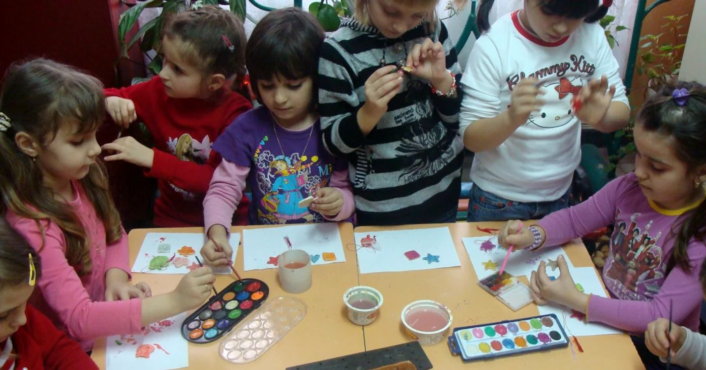  Preşcolarii aşteaptă cu nerăbdare să ofere mărţişoarele 