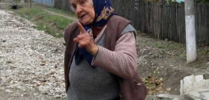 Slatina:Sora bătrânului mort în pârâu acuză familia acestuia de crimă