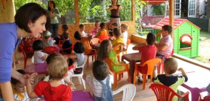 Alba Iulia: Prima grupă de copii sub 3 ani a fost inagurată la Grădiniţa Licurici