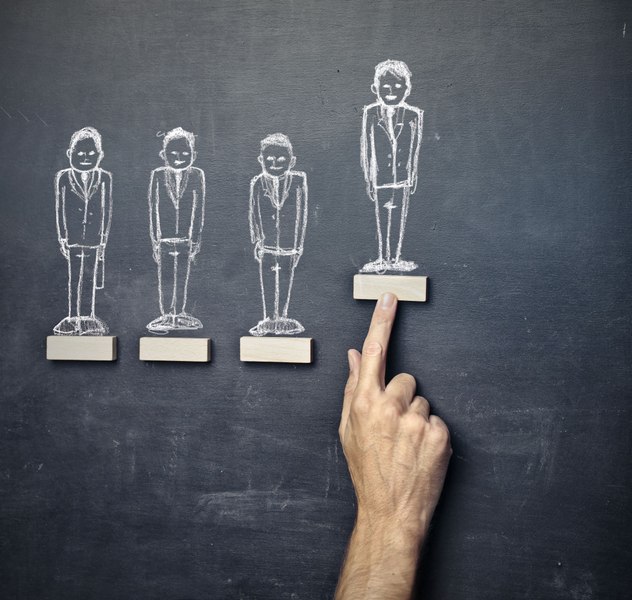 Care este profilul ideal de candidat pentru cetățeni? Analist: „Nu cred în varianta anonimilor scoși din joben” 