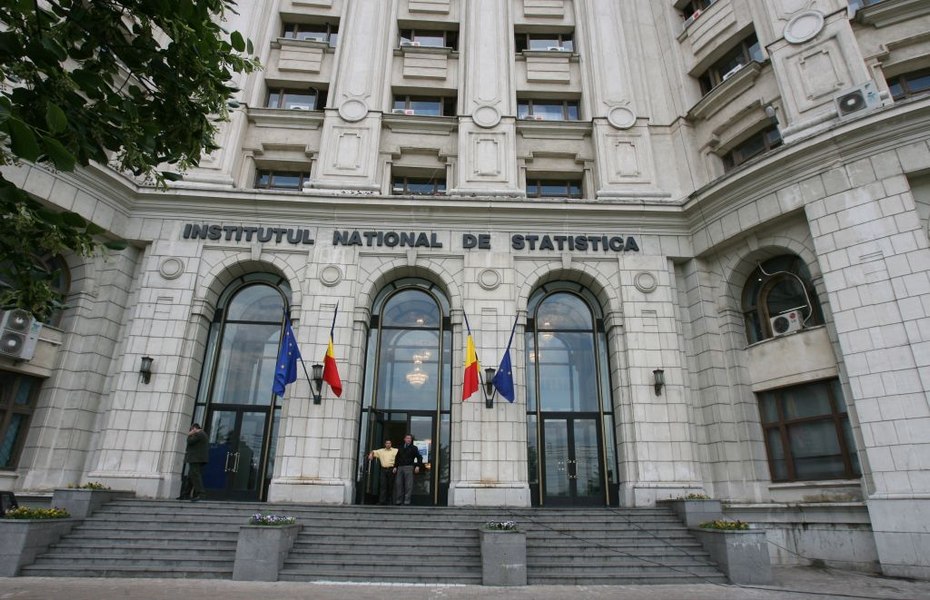 Angajaţii INS protestează joi în faţa sediului instituţiei şi al Parlamentului pentru stoparea discriminărilor salariale