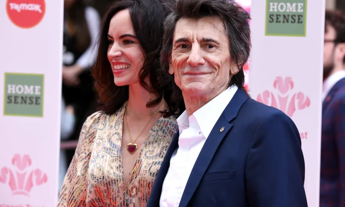 3 ronnie wood intro jpg jpeg