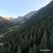 Valea Sambetei din Fagaras  Foto Daniel Guță  ADEVĂRUL (2) jpg