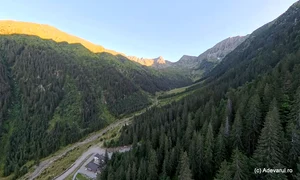 Valea Sambetei din Fagaras  Foto Daniel Guță  ADEVĂRUL (2) jpg