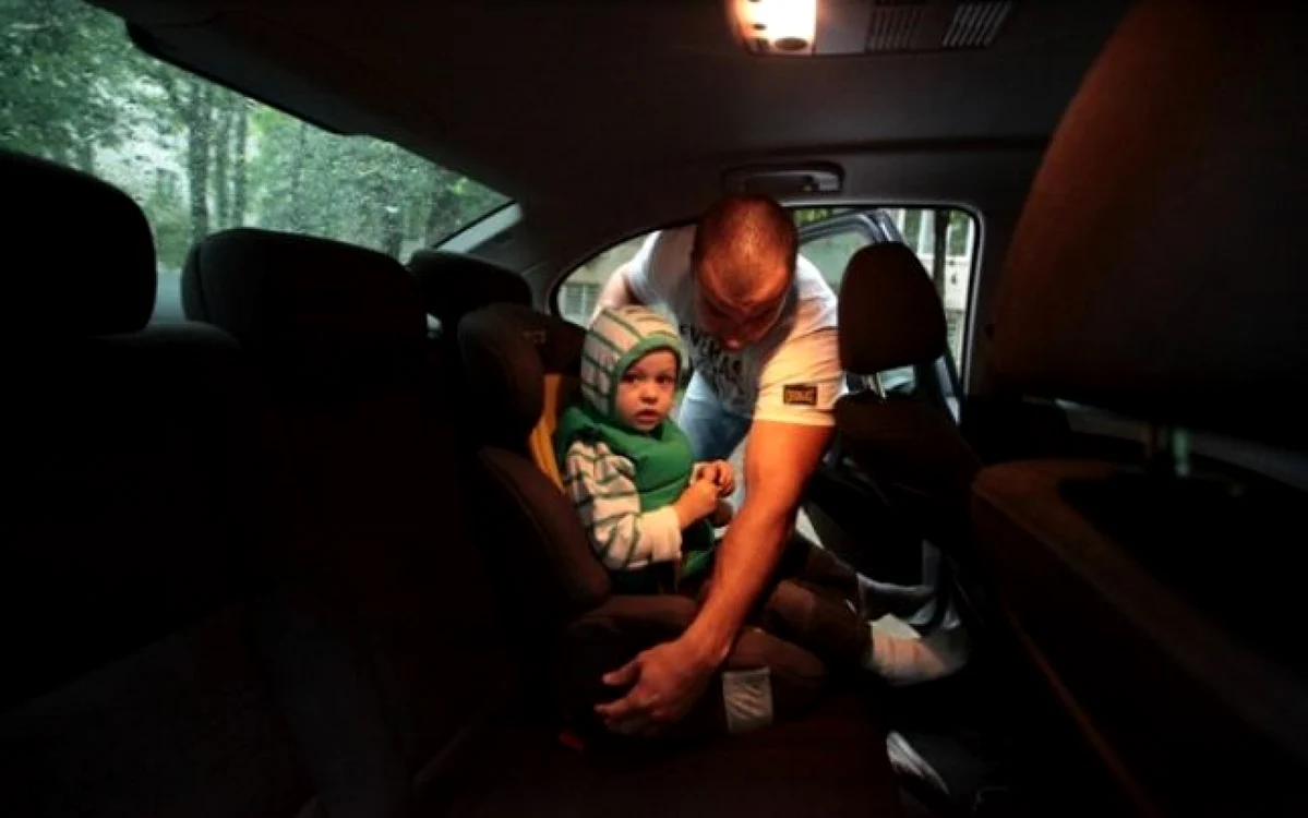 În curând, fotoliile auto pentru copii vor fi obligatorii în traficul rutier FOTO Dumitru Goncear