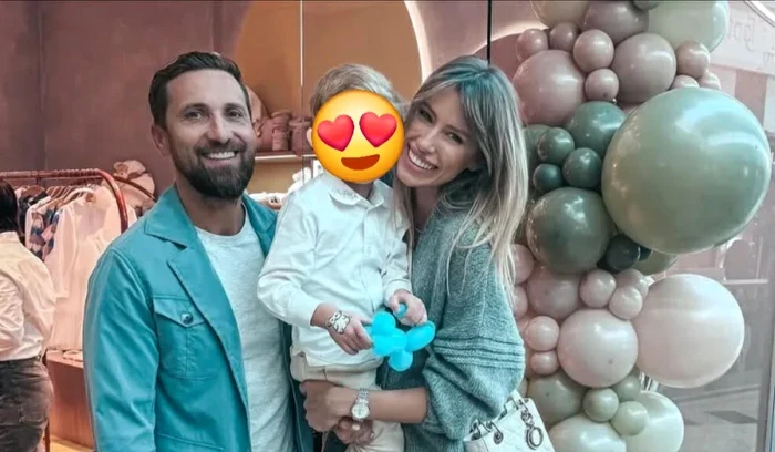 Dani Oțil și Gabriela Prisăcariu alături de Tiago. Foto: social media