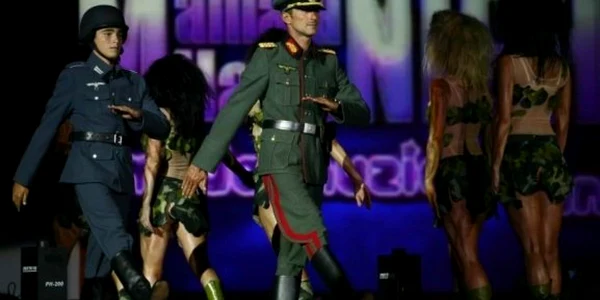 Radu Mazăre în uniforma unui ofiţer nazist