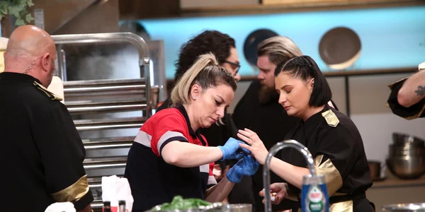 Chefi la cutite Madalina Cretan Foto Antena 1 jpg