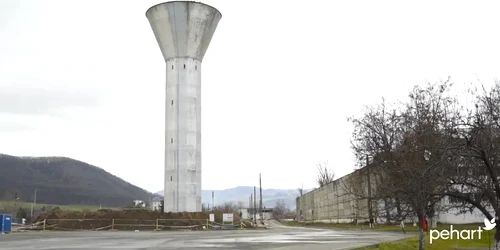 Demolarea spectaculoasă a unui turn de apă de la Pehart Tec Sebeş