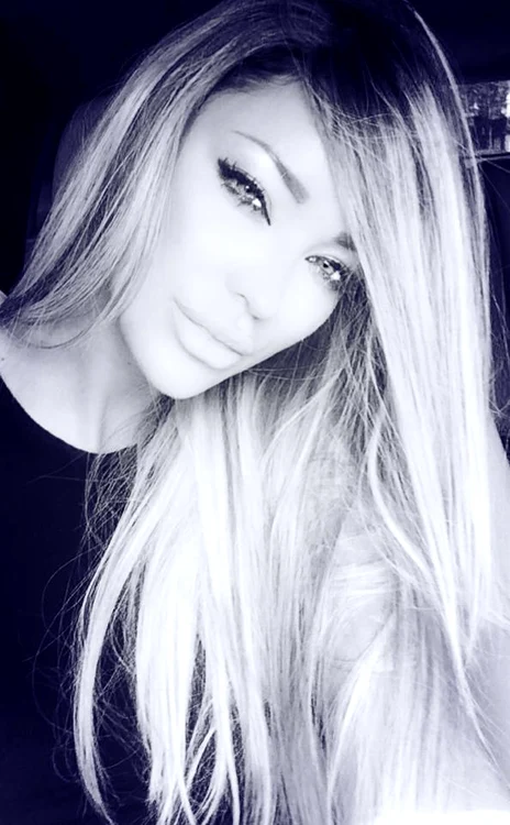
    Bianca Drăguşanu are pofte serioaseFoto: Facebook  