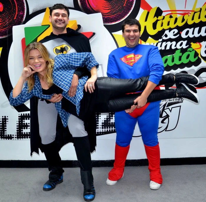 Gina Pistol, cerută de nevastă de un personaj supranatural