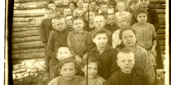 Basarabeni deportaţi în Siberia Sursa foto Patrimoniul Muzeului Naţional de Arheologie şi Istorie a Moldovei 