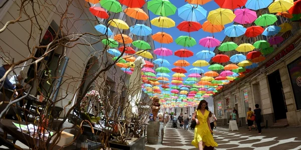 Spectacol de lumini pe strada Alba Iulia din Timişoara FOTO Marcel Neag