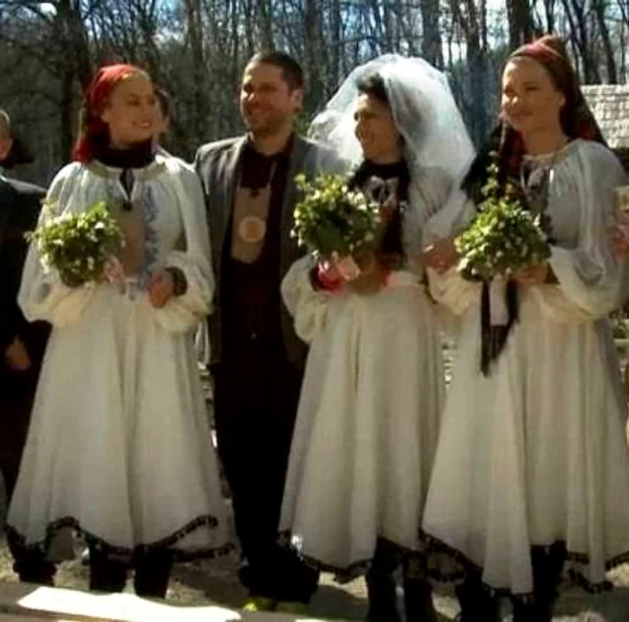 "Ferma Vedetelor": Augustin Viziru s-a căsătorit cu Roxana Ionescu, Doinița Oancea și Gina Pistol 
