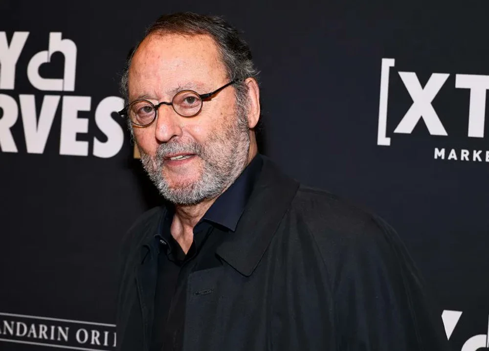 Capcana „Jean Reno”: Un inginer a pierdut 350.000 de dolari după ce a crezut într-o reclamă falsă