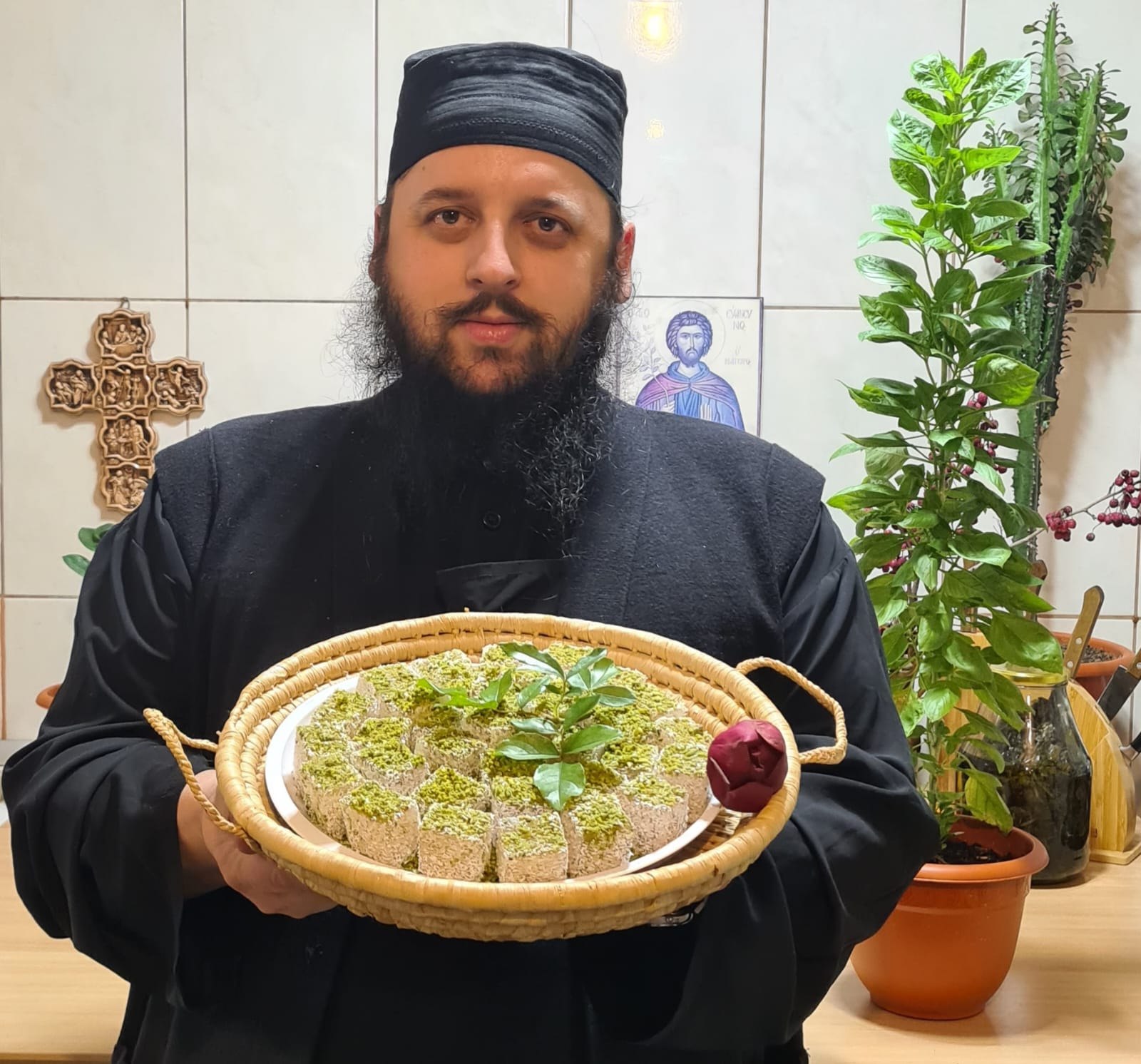 Părintele Efrem dezvăluie secretul rețetelor din bucătăria mănăstirească. FOTO: Călugărul concurează cu chefii celebri. Părintele Efrem dezvăluie secretul rețetelor din bucătăria mănăstirească. FOTO: Călugărul concurează cu chefii celebri.