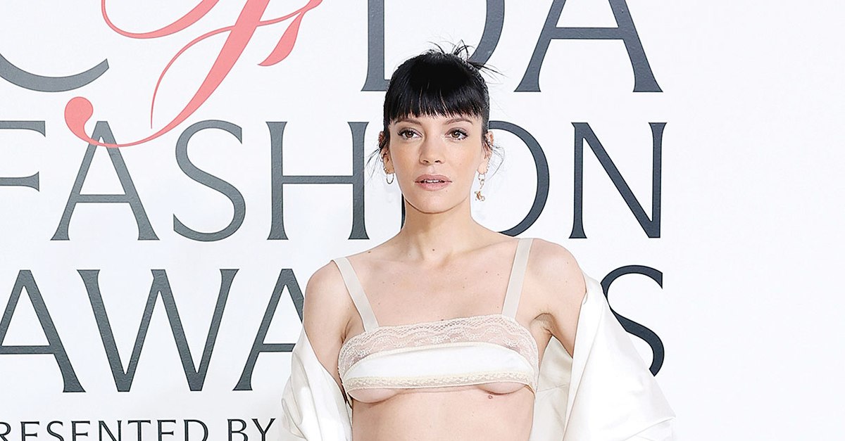 Lily Allen, mai mult dezbrăcată decât îmbrăcată. La 40 de ani, a atras toate privirile la gala CFDA Fashion Awards