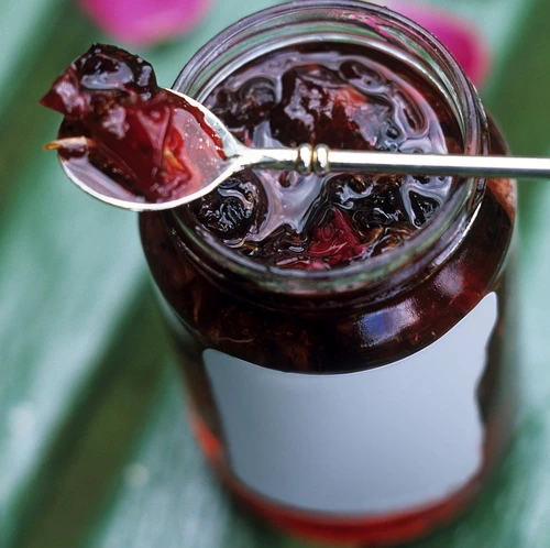 dulceata de trandafiri jpeg