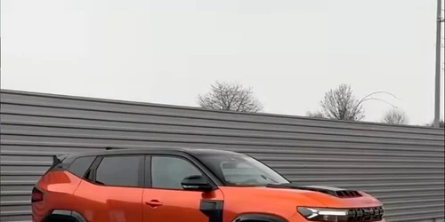 dacia duster  jpg