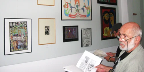 Neamţ: Vernisaj cu picturi neconveţionale