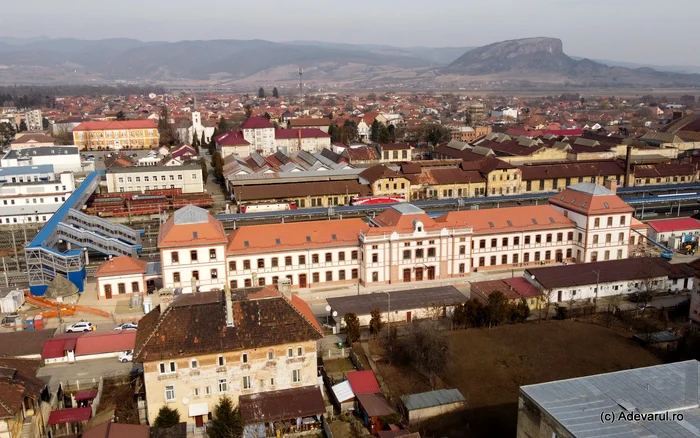 Gara orașului Simeria. Foto: Daniel Guță. ADEVĂRUL