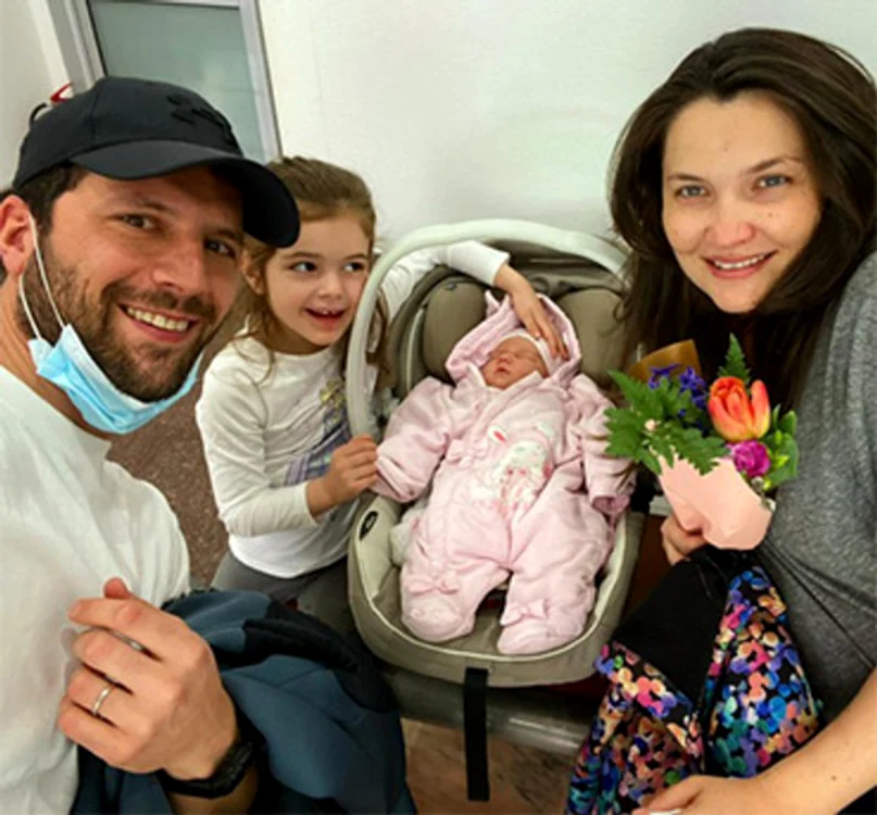 
    Marius Moldovan îi este alături Flaviei mereu când are nevoie de el  