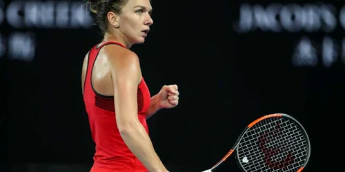 Simona Halep în partida contra danezei Caroline Wozniacki de la Australian Open 2018 FOTO Guliver / Getty Images / Clive Brunskill