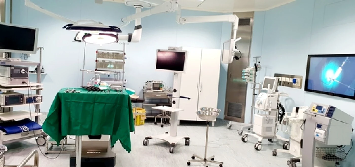 sala robotica spital bucuresti