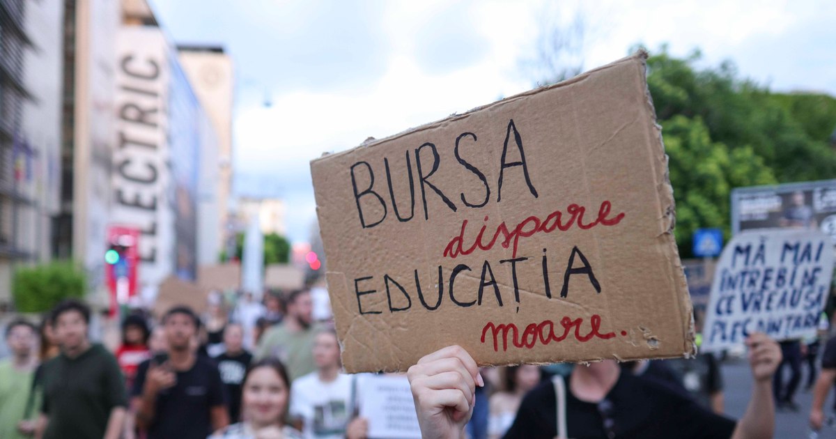 Universitățile din România deschid anul universitar 2025–2026. Studenții anunță proteste față de măsurile fiscale și tăierile de burse