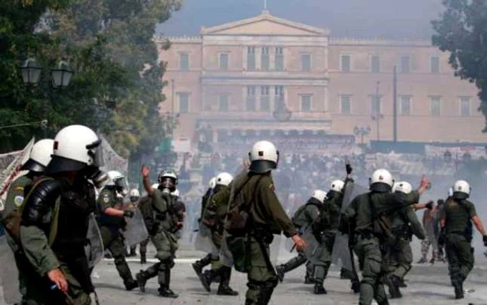 Proteste violente în Grecia au avut loc şi în iunie