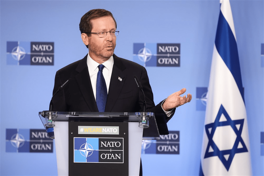 Preşedintele Israelului a cerut NATO să contracareze ameninţarea reprezentată de Iran
