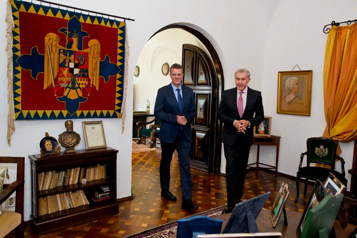 Majestatea Sa Margareta și Principele Radu cu Liviu Moșteanu   FOTO Daniel Angelescu, Casa Majestății Sale (3) jpeg