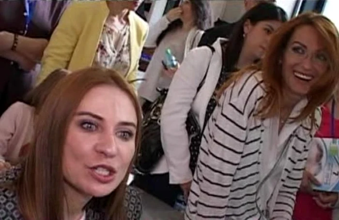 
    Adina Buzatu a încercat tratamentele prezentate la congresul anti-îmbătrânireFoto Click! de la Prima Tv  
