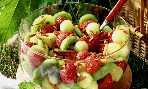 salata de fructe jpeg