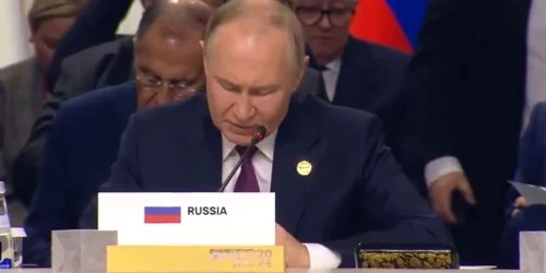 putin s a balbait la BRICS foto X jpeg