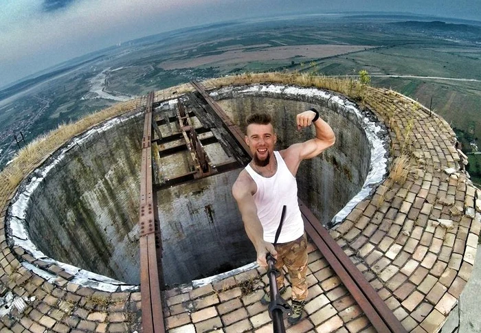 
    Marius, un băiat mereu la înălţimeFoto: Facebook / Nikolai Ismail  