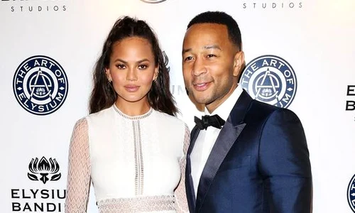 Chrissy si John jpeg