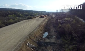 Autostrada cu tuneluri, zona margina in șantier  video Adevărul Daniel Guță mp4 thumbnail png