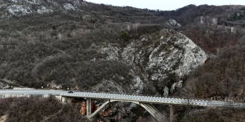 Ciaductul Crivadia  Foto Daniel Guță  ADEVĂRUL (3) JPG