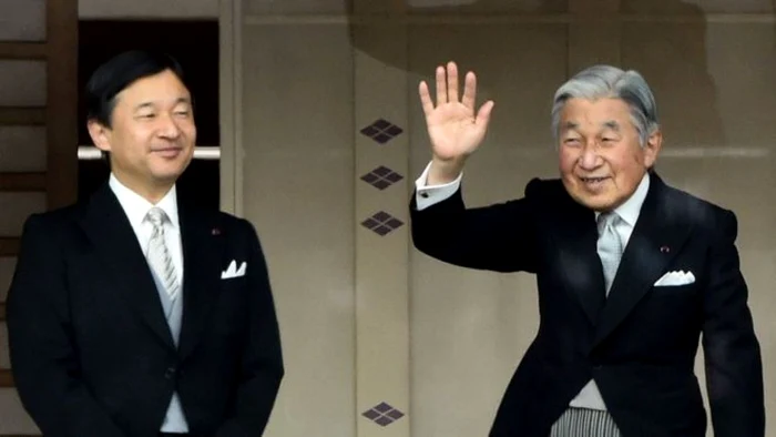 Prinţul moştenitor Naruhito şi împăratul Akihito